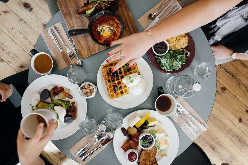 mindless eating and dieting-selfhel-tech