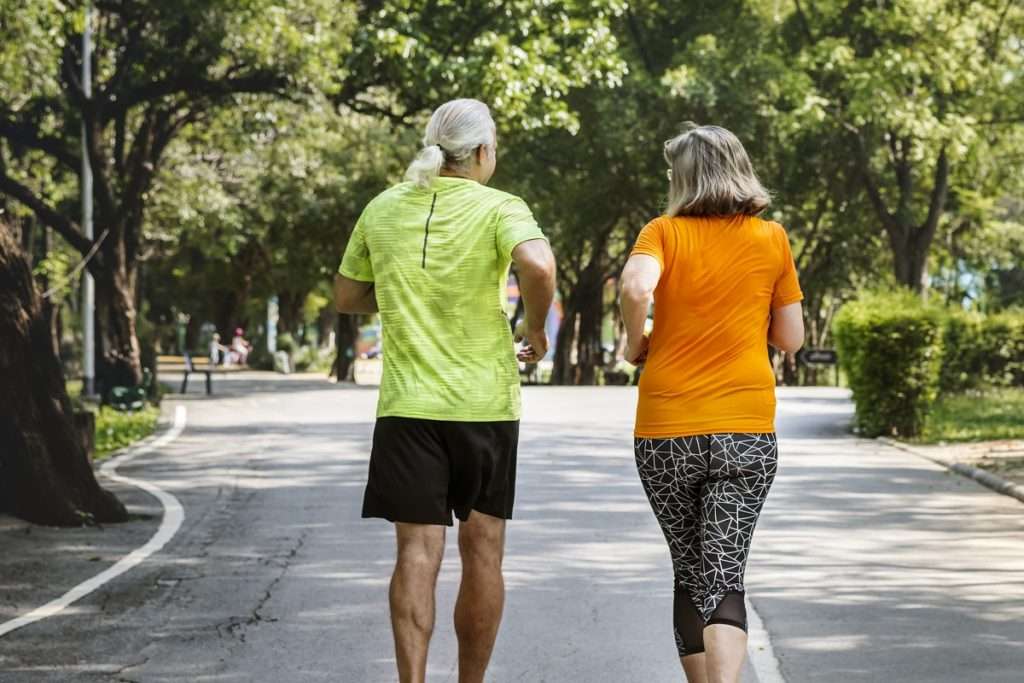 women-walking-weight-loss-selfhelp-tech